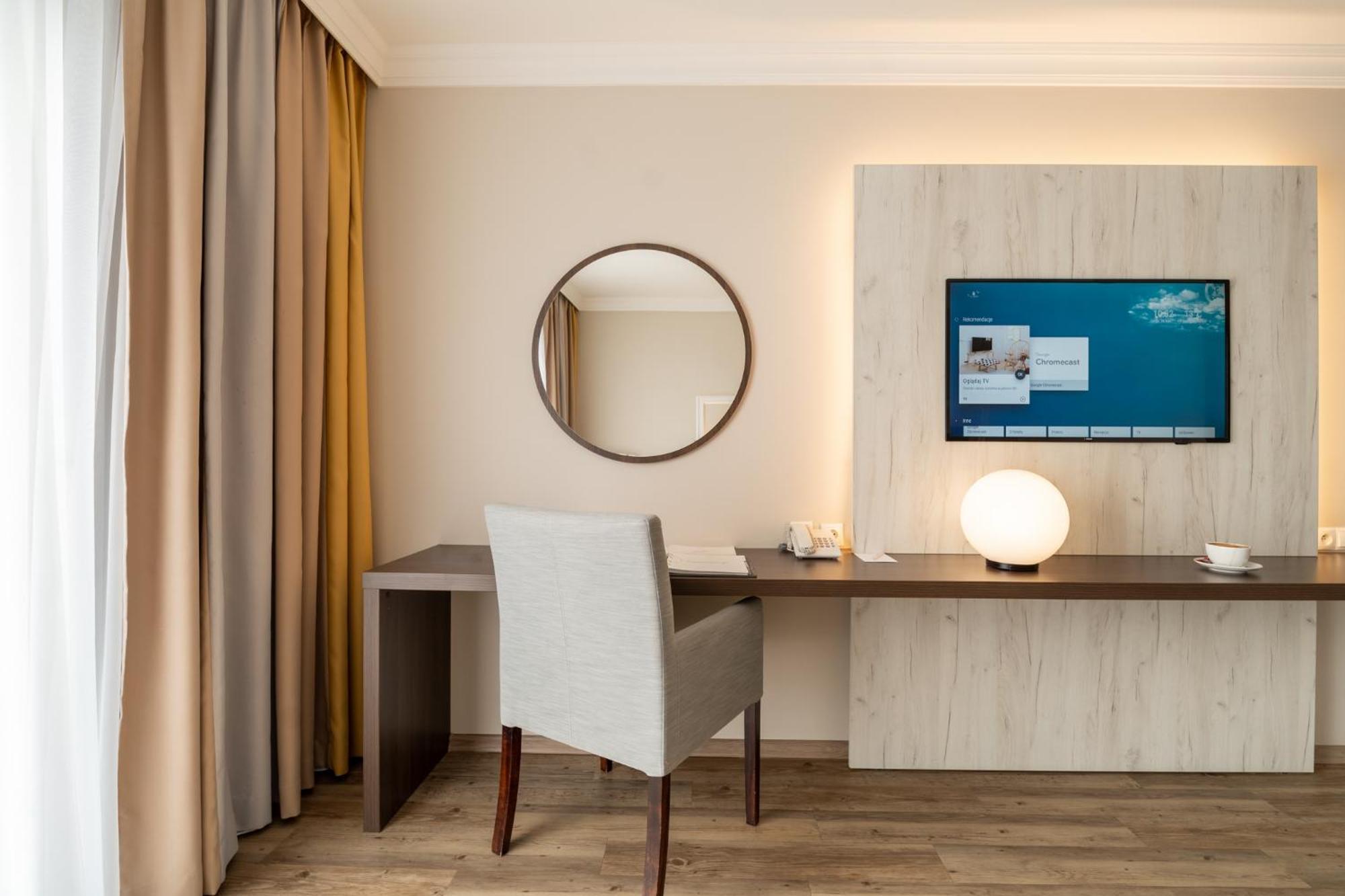 Hotel & Spa Trzy Wyspy Swinoujscie Exterior photo